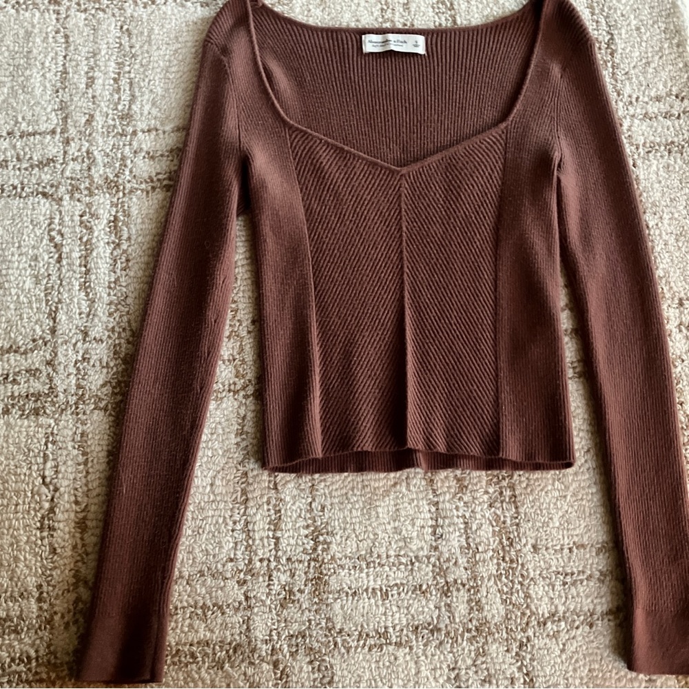Abercrombie & fitch date night luxeloft sweater